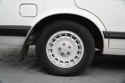Lot 142 - 1985 Ford Granada MK2 2.8GL Estate Auto