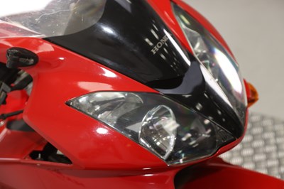 Lot 37 - 2002 Honda VFR800 F2