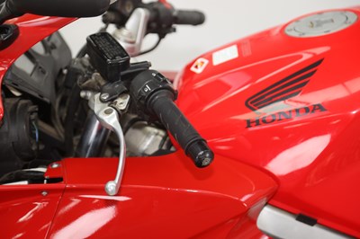Lot 37 - 2002 Honda VFR800 F2