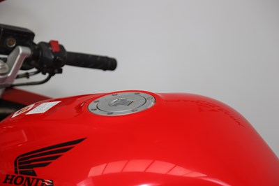 Lot 37 - 2002 Honda VFR800 F2