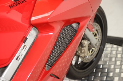 Lot 37 - 2002 Honda VFR800 F2