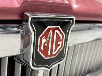 Lot 267 - 1966 MG B GT