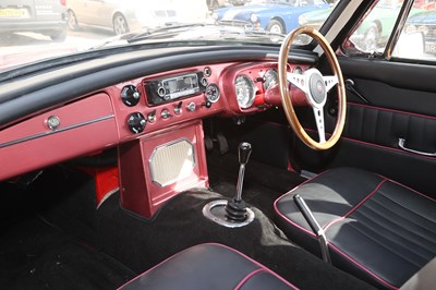 Lot 267 - 1966 MG B GT