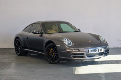 Lot 127 - 2004 Porsche 911 Carrera 2