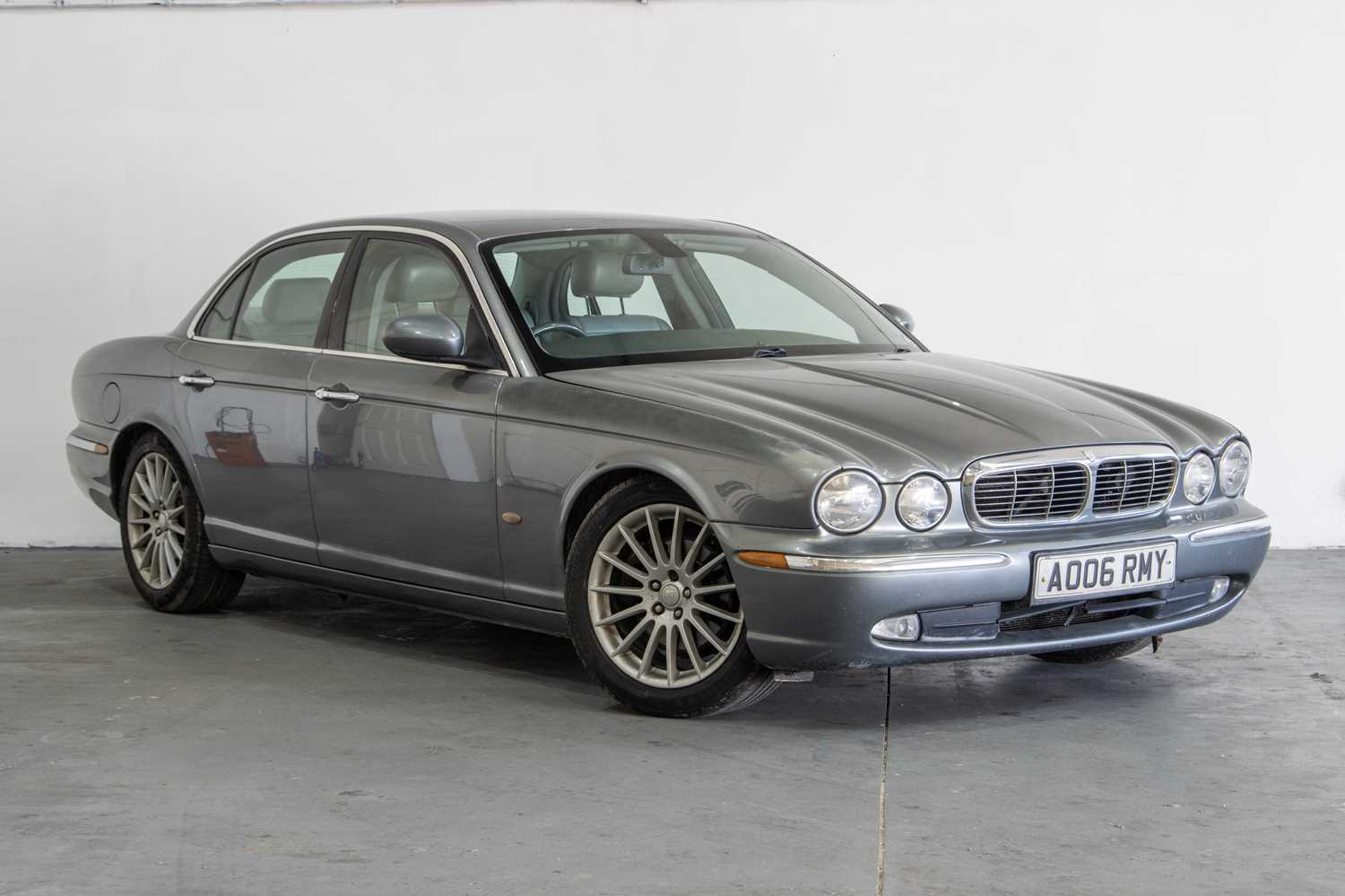 Lot 119 - 2006 Jaguar XJ Executive TDVI Auto