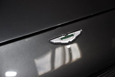 Lot 15 - 2004 Aston Martin Vanquish S