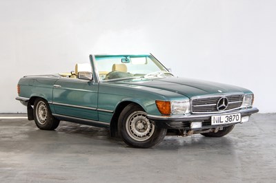 Lot 142 - 1983 Mercedes-Benz 500SL