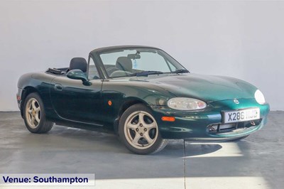Lot 120 - 2000 Mazda MX5