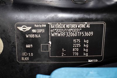 Lot 136 - 2004 Mini Cooper Convertible