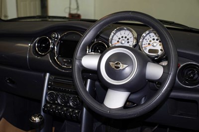 Lot 136 - 2004 Mini Cooper Convertible
