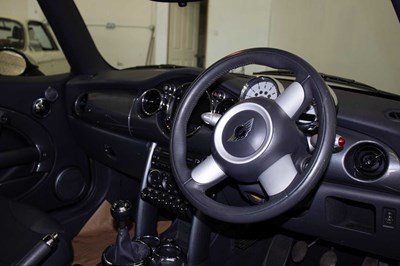 Lot 136 - 2004 Mini Cooper Convertible