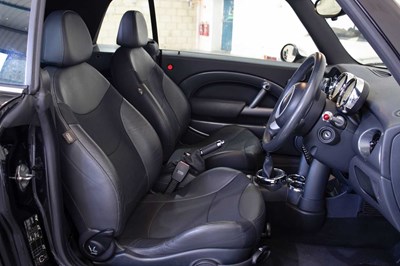 Lot 136 - 2004 Mini Cooper Convertible