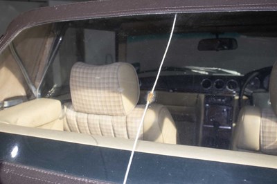 Lot 123 - 1983 Mercedes-Benz 500SL
