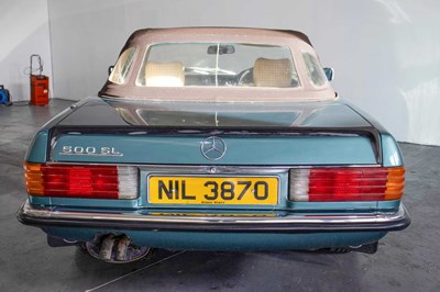 Lot 123 - 1983 Mercedes-Benz 500SL