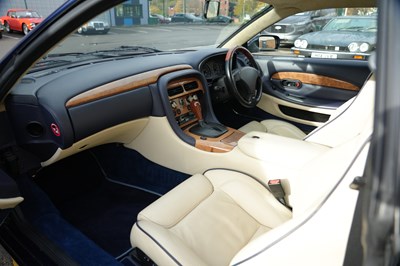 Lot 1 - 2001 Aston Martin DB7 Vantage
