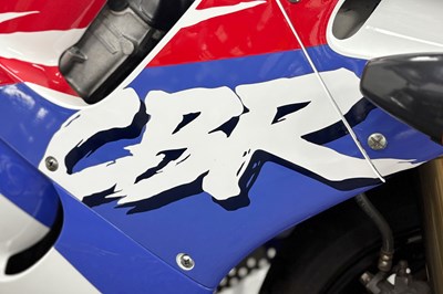 Lot 8 - 1992 Honda CBR900RR Fireblade