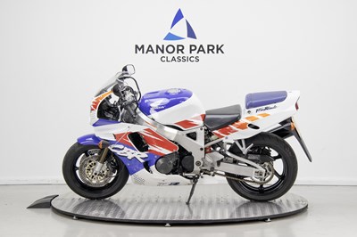 Lot 8 - 1992 Honda CBR900RR Fireblade