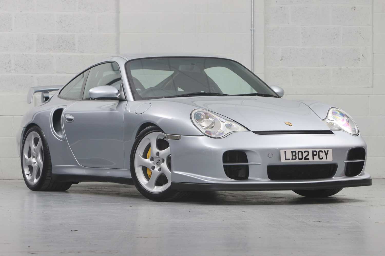 Lot 18 - 2002 Porsche 911 GT2