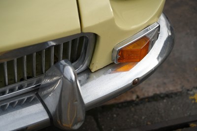 Lot 202 - 1969 MG B GT