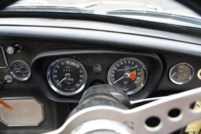 Lot 202 - 1969 MG B GT
