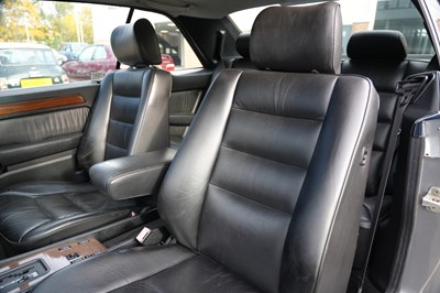 Lot 231 - 1989 Mercedes-Benz 300 CE