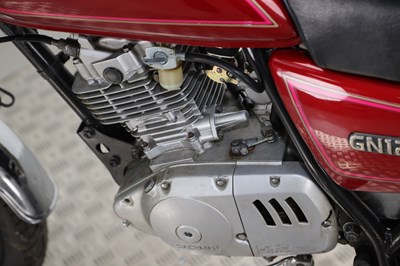Lot 18 - 2006 Suzuki GN125