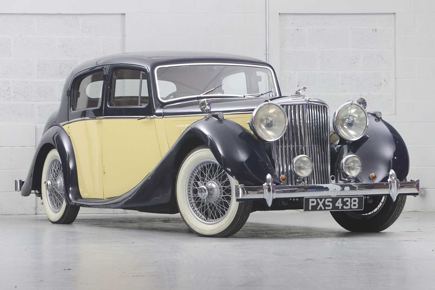 Lot 22 - 1947 Jaguar MK IV 3.5 Litre Saloon