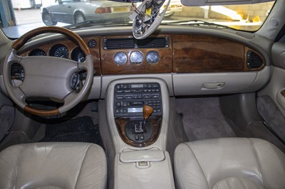 Lot 139 - 2001 Jaguar XK8 Convertible