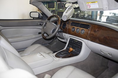 Lot 139 - 2001 Jaguar XK8 Convertible