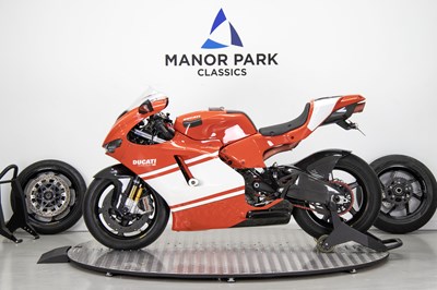 Lot 17 - 2008 Ducati Desmosedici RR