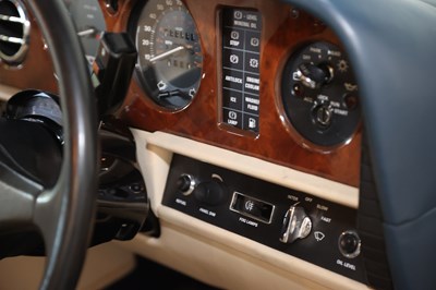 Lot 27 - 1987 Bentley Turbo R