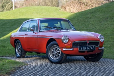 Lot 6 - 1977 MG B GT