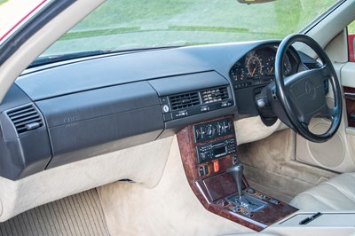 Lot 32 - 1993 Mercedes-Benz SL 280