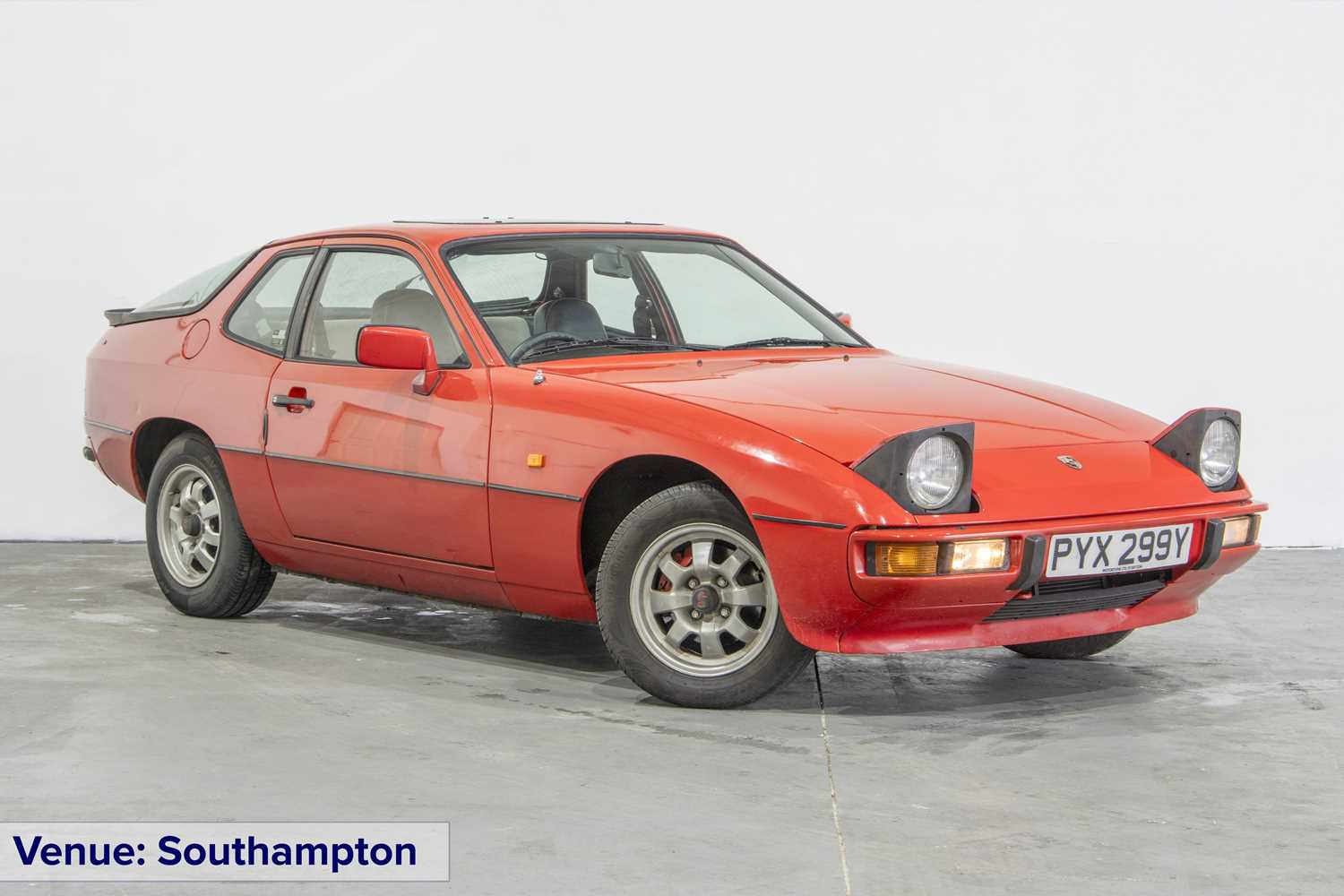 Lot 114 - 1983 Porsche 924