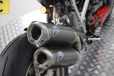 Lot 38 - 2009 Ducati Streetfighter S