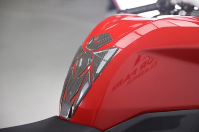Lot 38 - 2009 Ducati Streetfighter S
