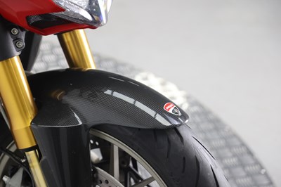 Lot 38 - 2009 Ducati Streetfighter S