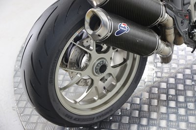 Lot 38 - 2009 Ducati Streetfighter S