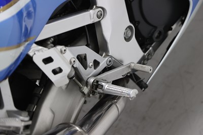 Lot 31 - 1992 Suzuki GSXR750