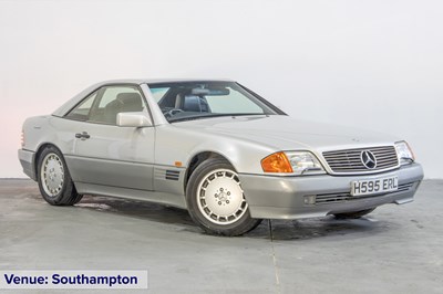 Lot 102 - 1990 Mercedes 500SL-32 Auto