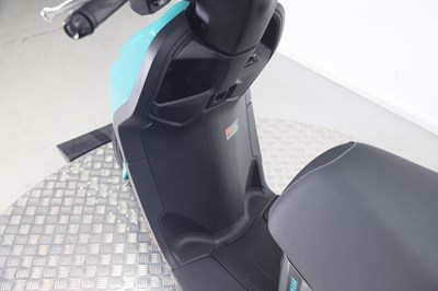 Lot 11 - 2024 Yamaha Neos