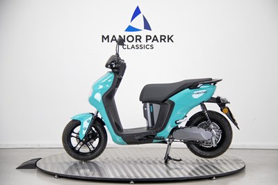 Lot 11 - 2024 Yamaha Neos