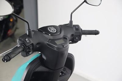 Lot 11 - 2024 Yamaha Neos