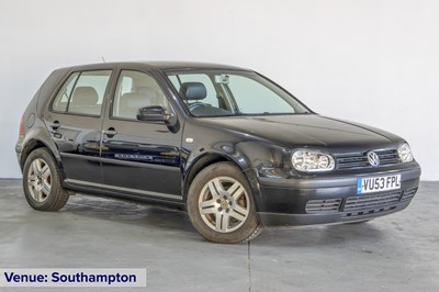 Lot 127 - 2003 Volkswagen Golf SE