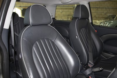 Lot 138 - 2006 Mini Cooper Park Lane