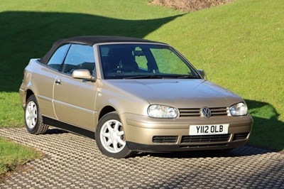 Lot 21 - 2001 Volkswagen Golf Cabriolet AV-GE