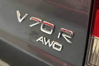 Lot 295 - 2003 Volvo V70 R