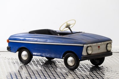 Lot 302 - Moskvich Pedal Car