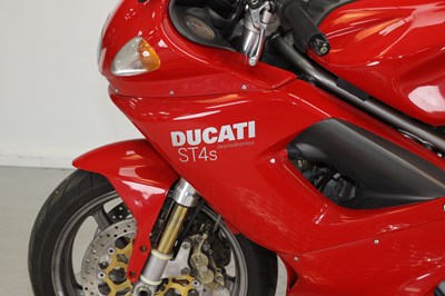 Lot 12 - 2001 Ducati ST4s