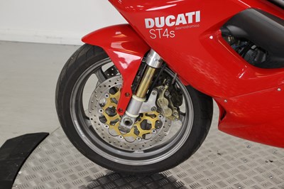Lot 12 - 2001 Ducati ST4s